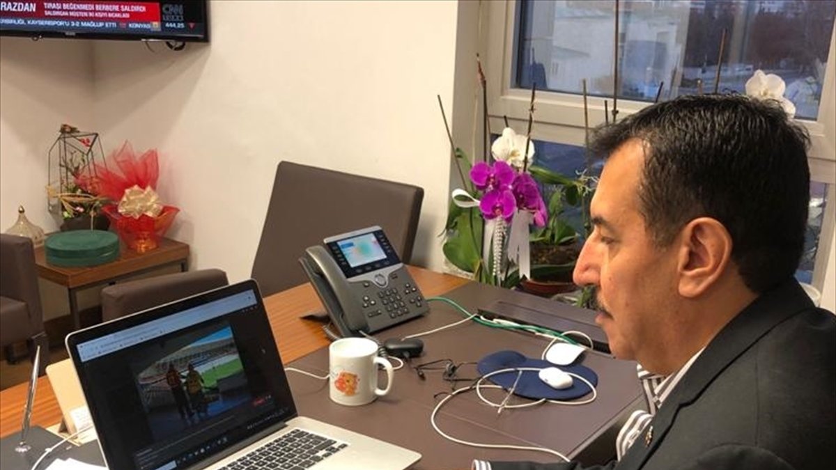 AK Parti Malatya Milletvekili Tüfenkci, AA'nın "Yılın Fotoğrafları" oylamasına katıldı