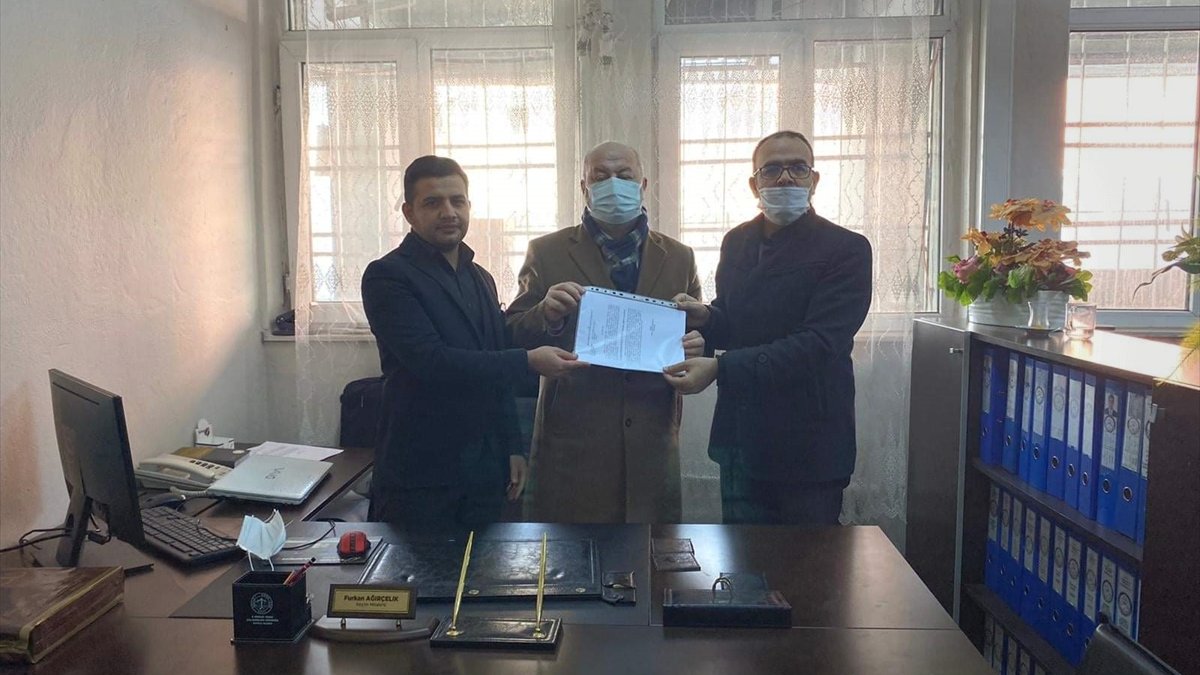 AK Parti Muş İl Başkanı Avcı, mazbatasını aldı