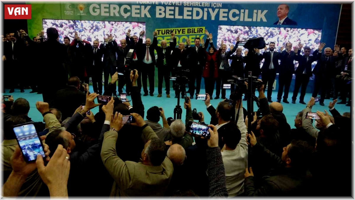 AK Parti'nin Van'daki ilçe belediye başkan adayları açıklandı