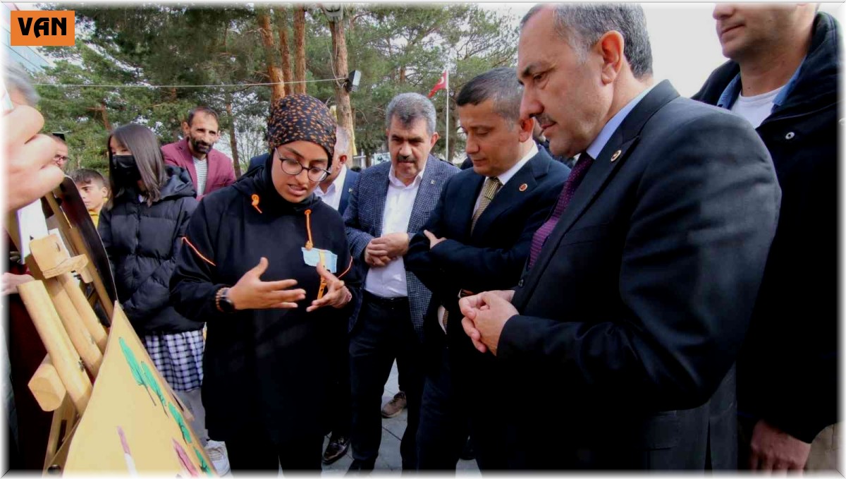 AK Parti Van Milletvekili Arvas, öğrencilerle bir araya geldi