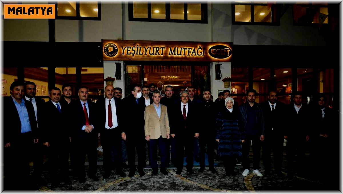 AK Partili Demiröz, tarihi Yeşilyurt konaklarını inceledi