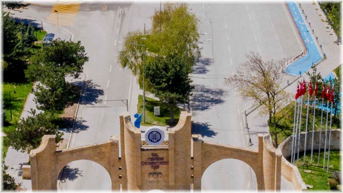 Akademik Performans değerlendirme raporu ve öğretim elemanları performans puanları açıklandı