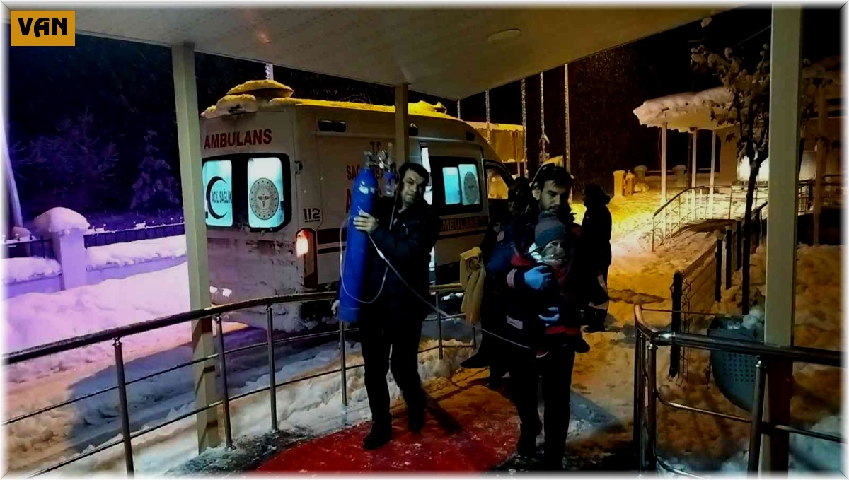 Akciğer hastası minik Mustafa bir saatlik çalışmayla hastaneye yetiştirildi