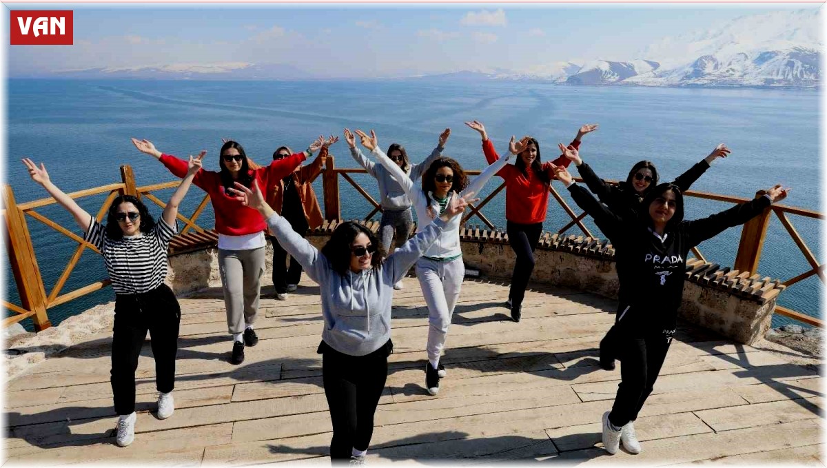 Akdamar Adası'nda zumba, pilates ve yoga etkinliği