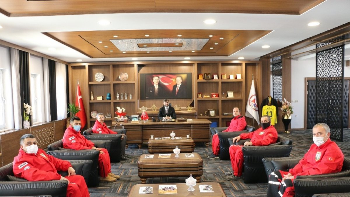 AKUT'tan Başkan Tanğlay'a ziyaret