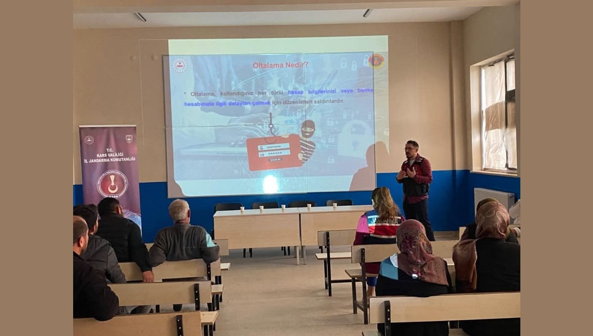 Akyaka'da vatandaşlara siber suçlar anlatıldı