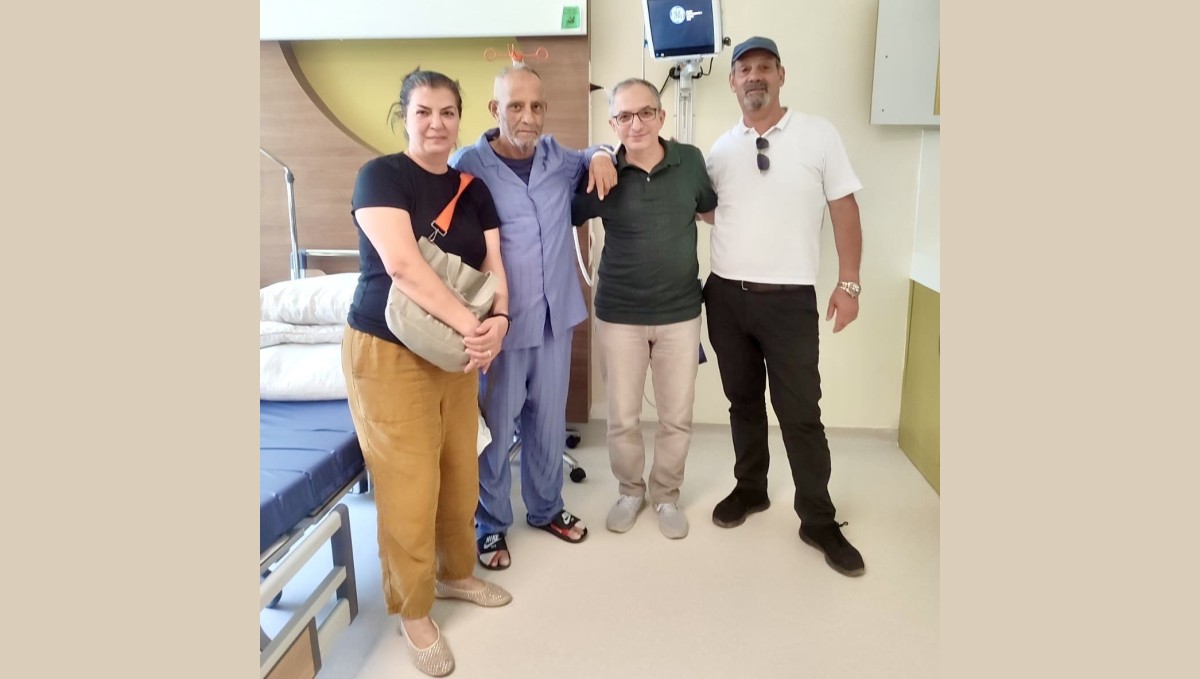 Alman doktorların 'yaşayamaz' dediği hastayı Türk hekimler hayata döndürdü