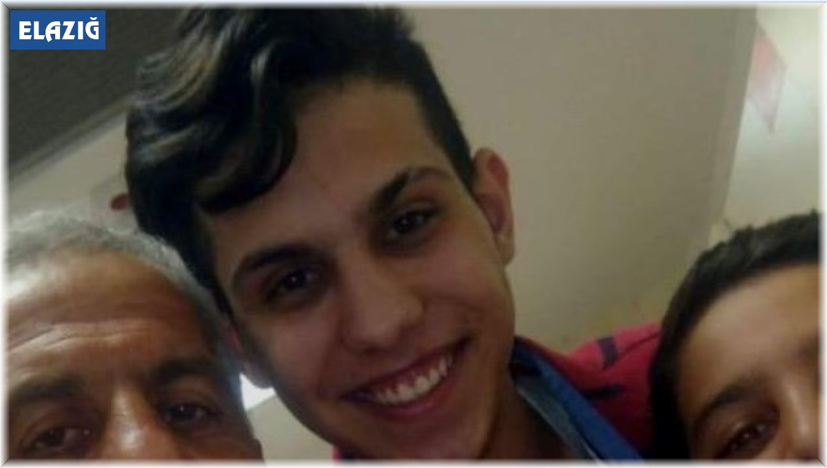 Almanya'dan izne geldi, araba almak için gittiği Hatay'da babasıyla enkaz altında kalarak hayatını kaybetti