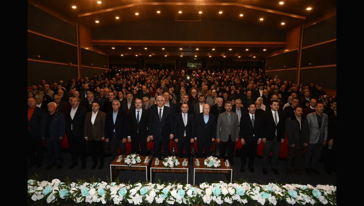 Alvarlı Efe Erzurum'da anıldı