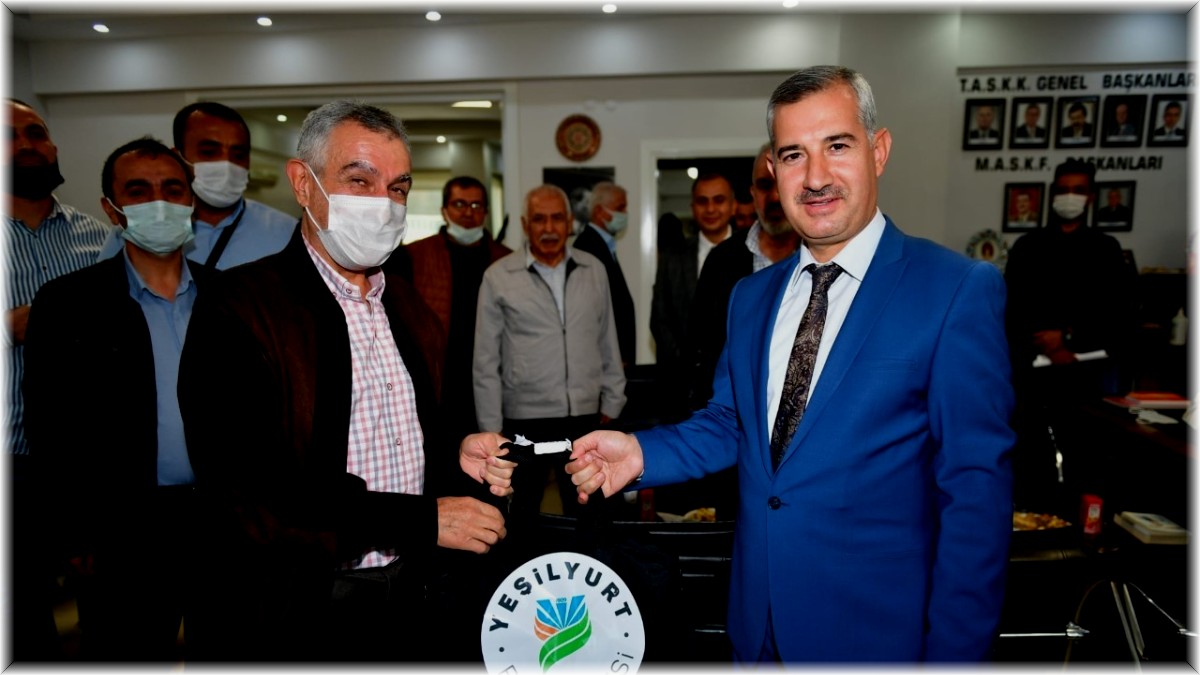 Amatör spor kulüplerine eşofman desteği