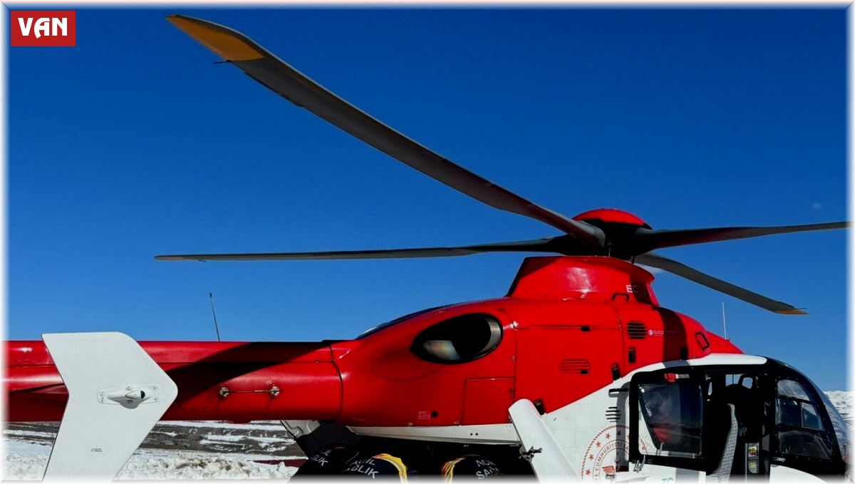 Ambulans helikopter hamile kadın için havalandı