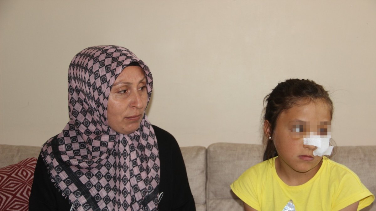 Amcaoğlu küçük kıza demir boruyla dehşeti yaşattı