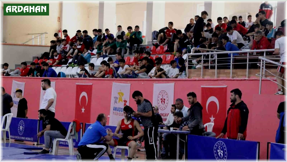 Anadolu Yıldızlar Ligi Osman Bayrakdar Sezonu Güreş Bölge Şampiyonası tamamlandı