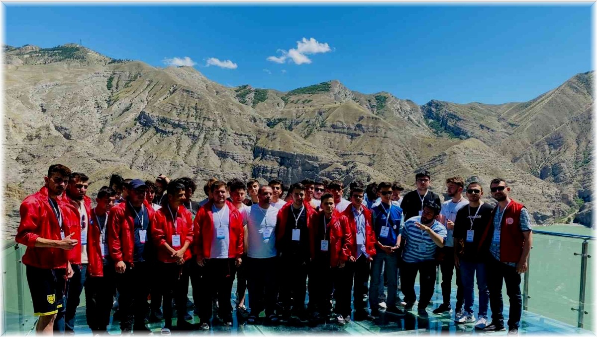 'Anadoluyuz biz' projesiyle Erzurum'u gezdiler