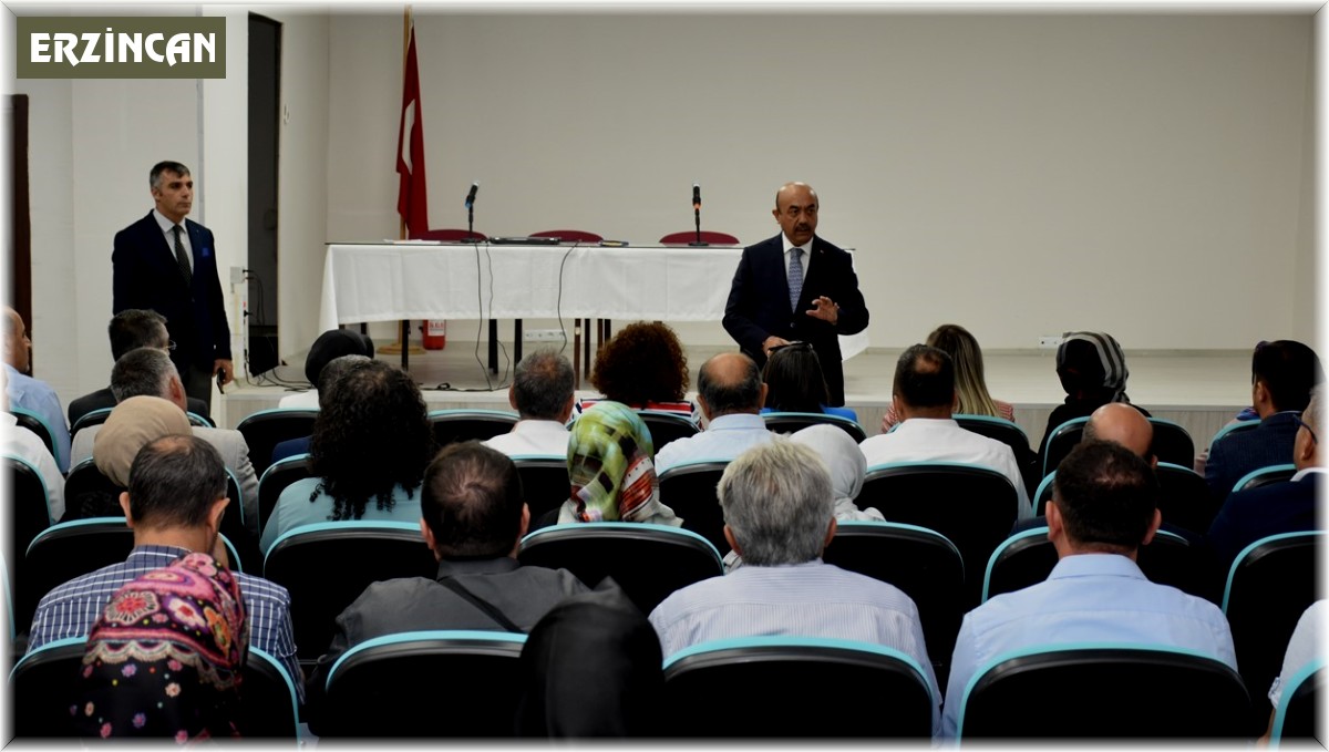 Anaokulu ve ilkokul okul müdürleri toplantısı yapıldı