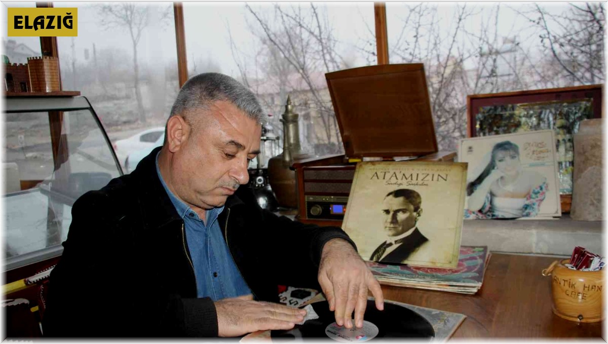 Antika tutkusu sayesinde işlettiği kafe müzeye döndü