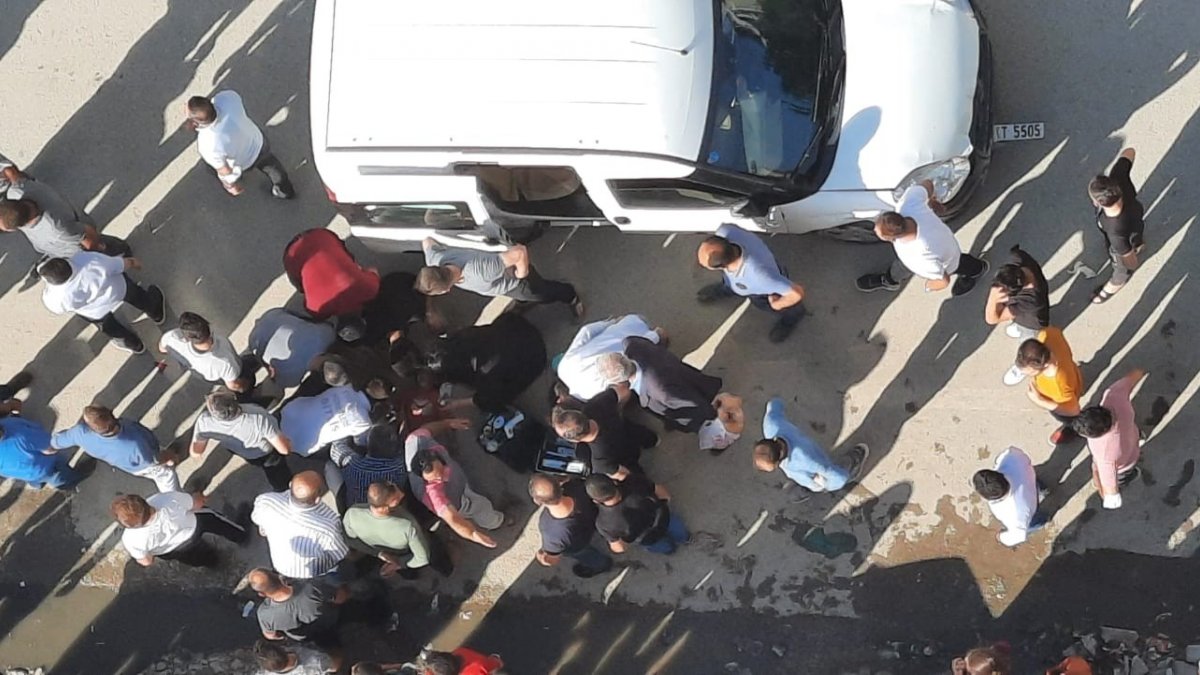 Aracın çocuğa çarpma anı kamerada