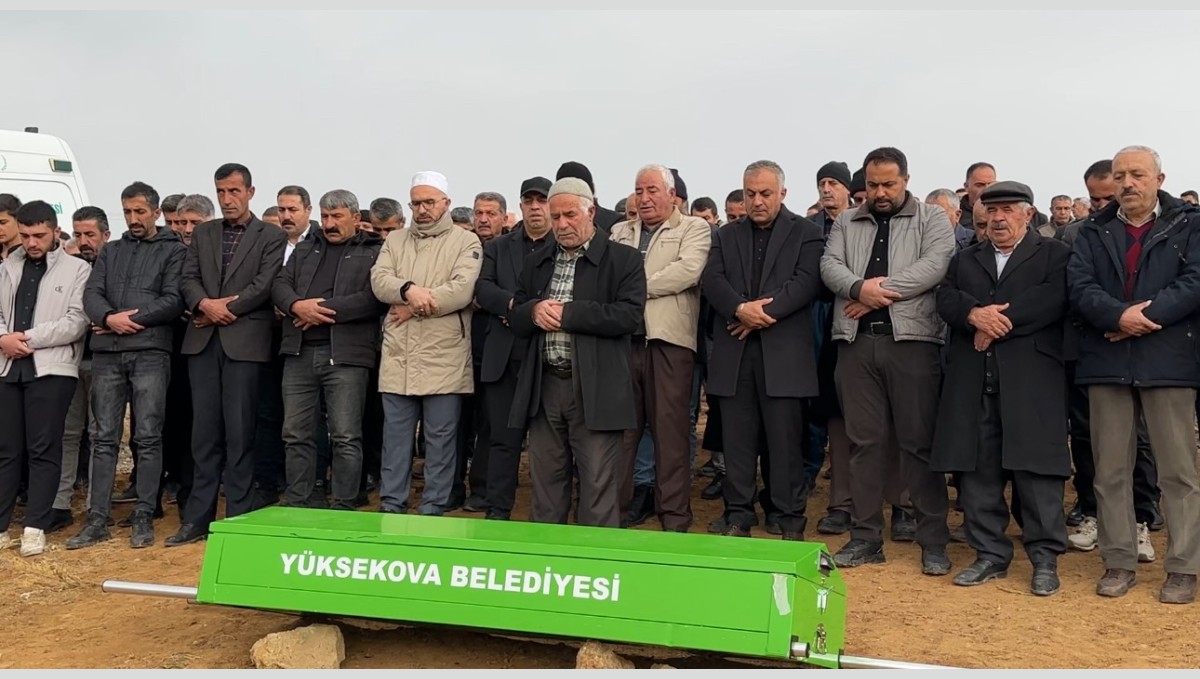 Aracın uçtuğu barajda hayatını kaybeden genç toprağa verildi