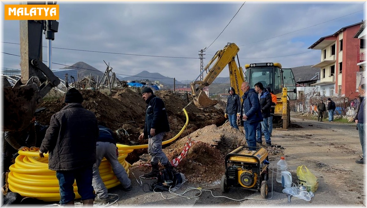 Arapgir'de doğalgaz çalışmaları hız kesmeden devam ediyor