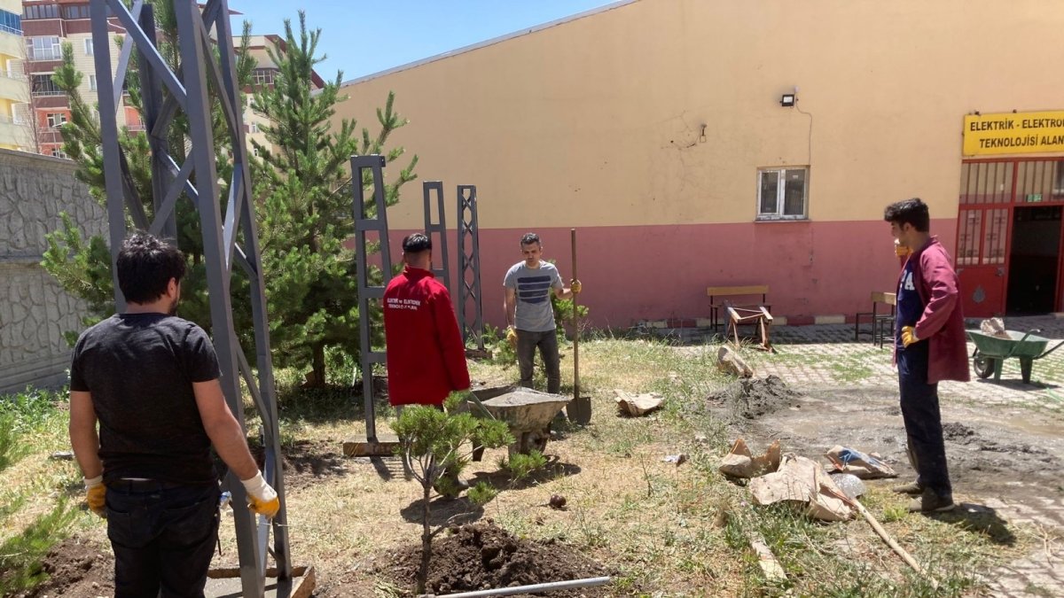 Aras EDAŞ'tan eğitime destek