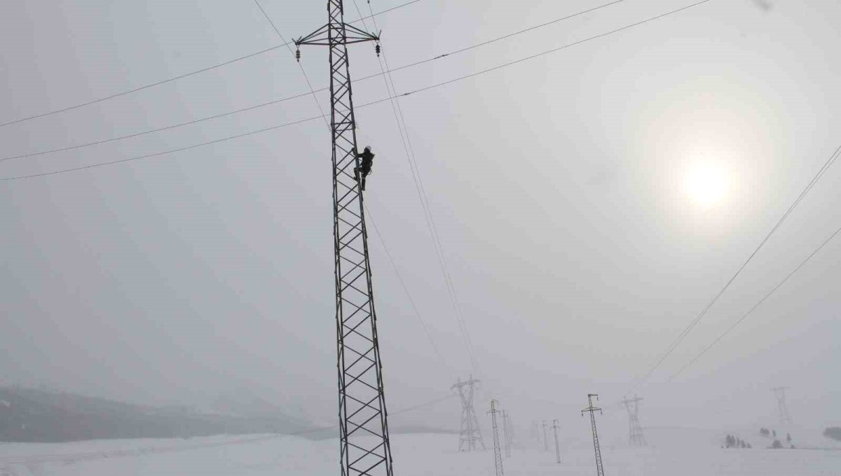 Aras Elektrik; "Bayram boyunca kesintisiz enerji için sahadayız"