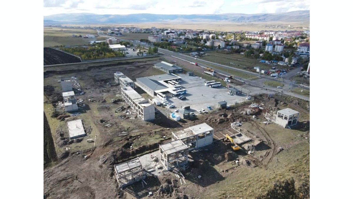 Ardahan Belediyesi Galericiler sitesi inşaatı tüm hızıyla sürüyor