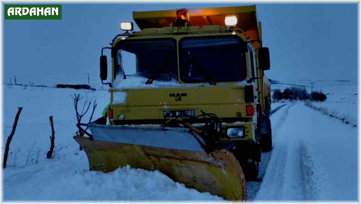 Ardahan'da 13 köy yolu ulaşıma kapandı