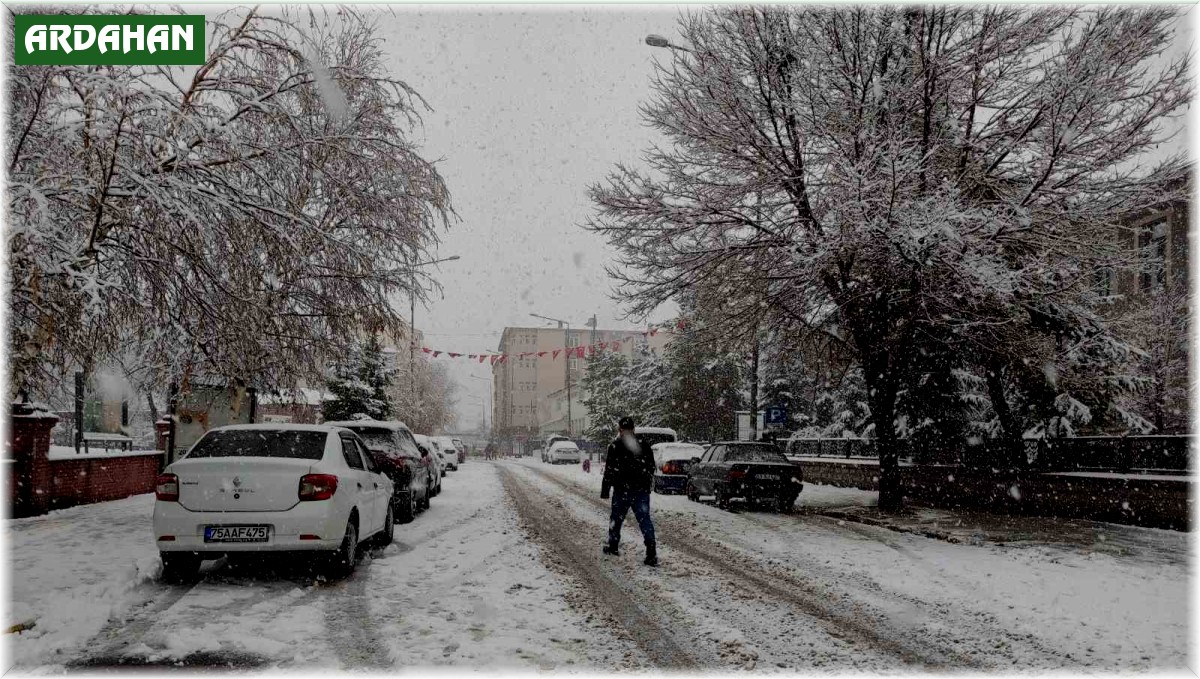 Ardahan'da eğitime kar engeli
