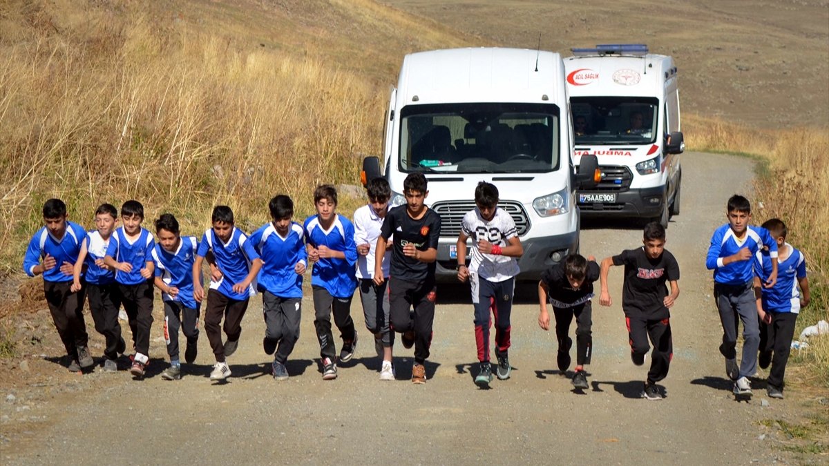 Ardahan'da gençlik koşusu düzenlendi