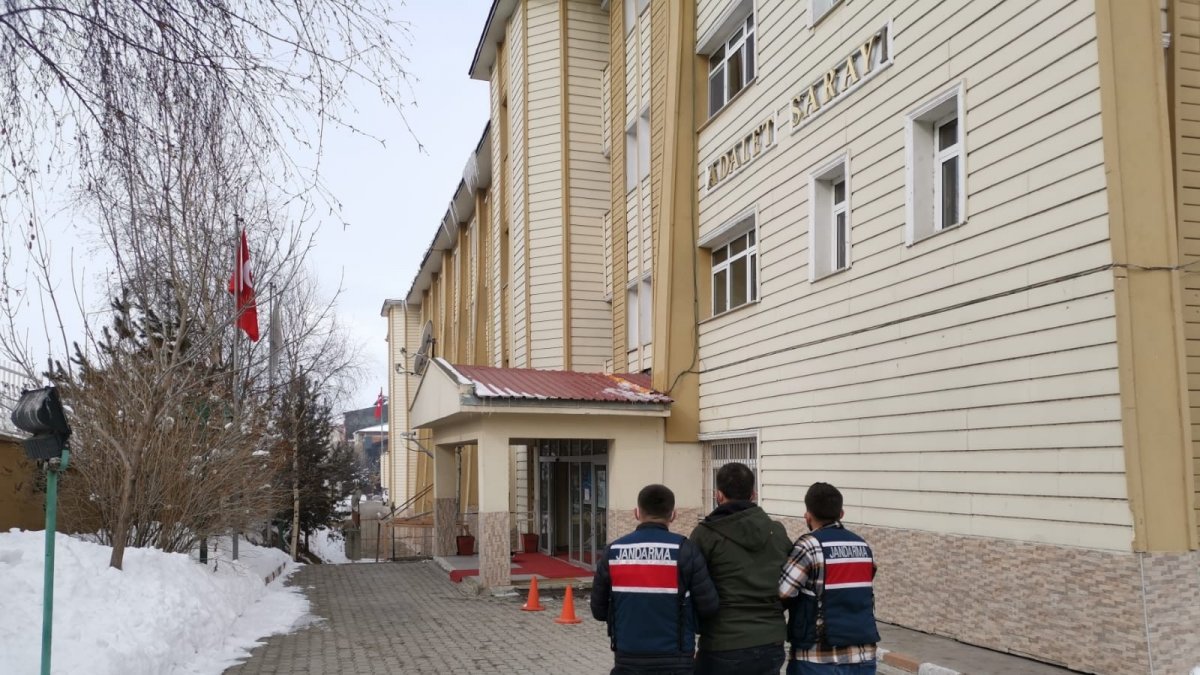 Ardahan'da haklarında kesinleşmiş hapis cezası bulunan 14 kişi yakalandı