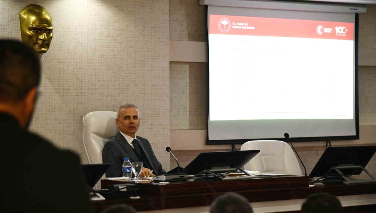 Ardahan'da hayvan hastalıkları ile mücadele toplantısı yapıldı