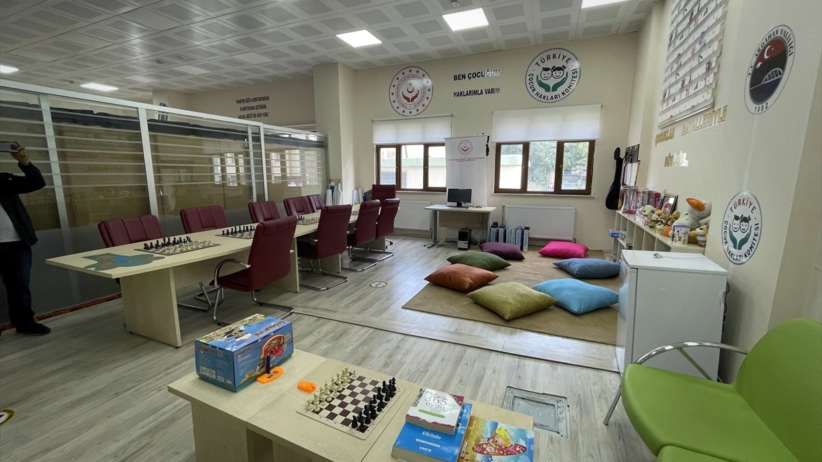 Ardahan'da hizmete giren çocuk görüşme merkezi tanıtıldı