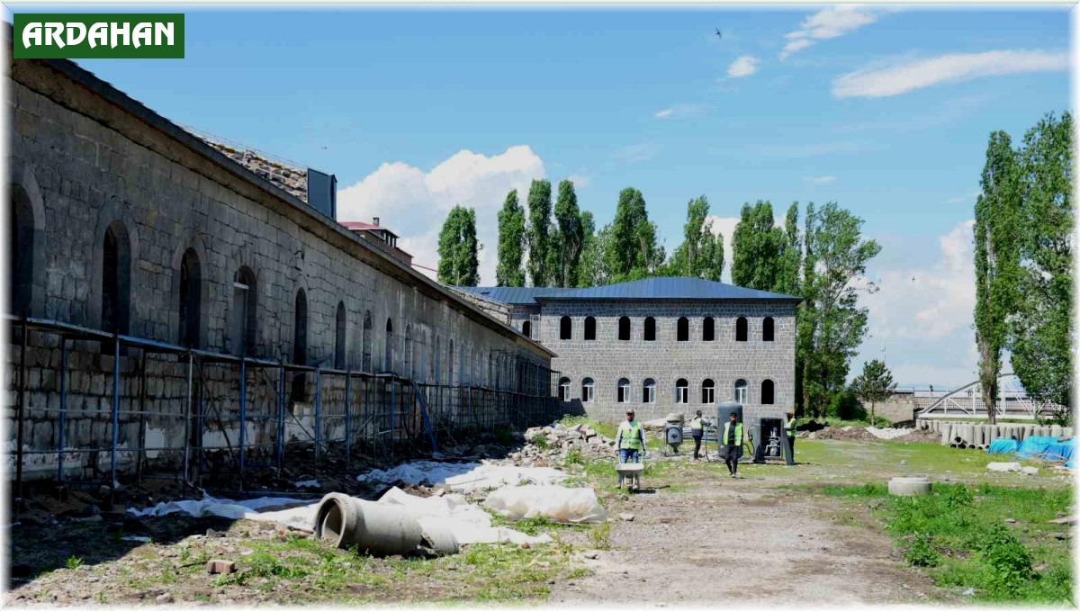 Ardahan'da Millet Bahçesi İnşaat Çalışmaları devam Ediyor