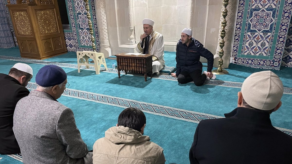 Ardahan'da şehit öğretmenler için mevlit okutuldu