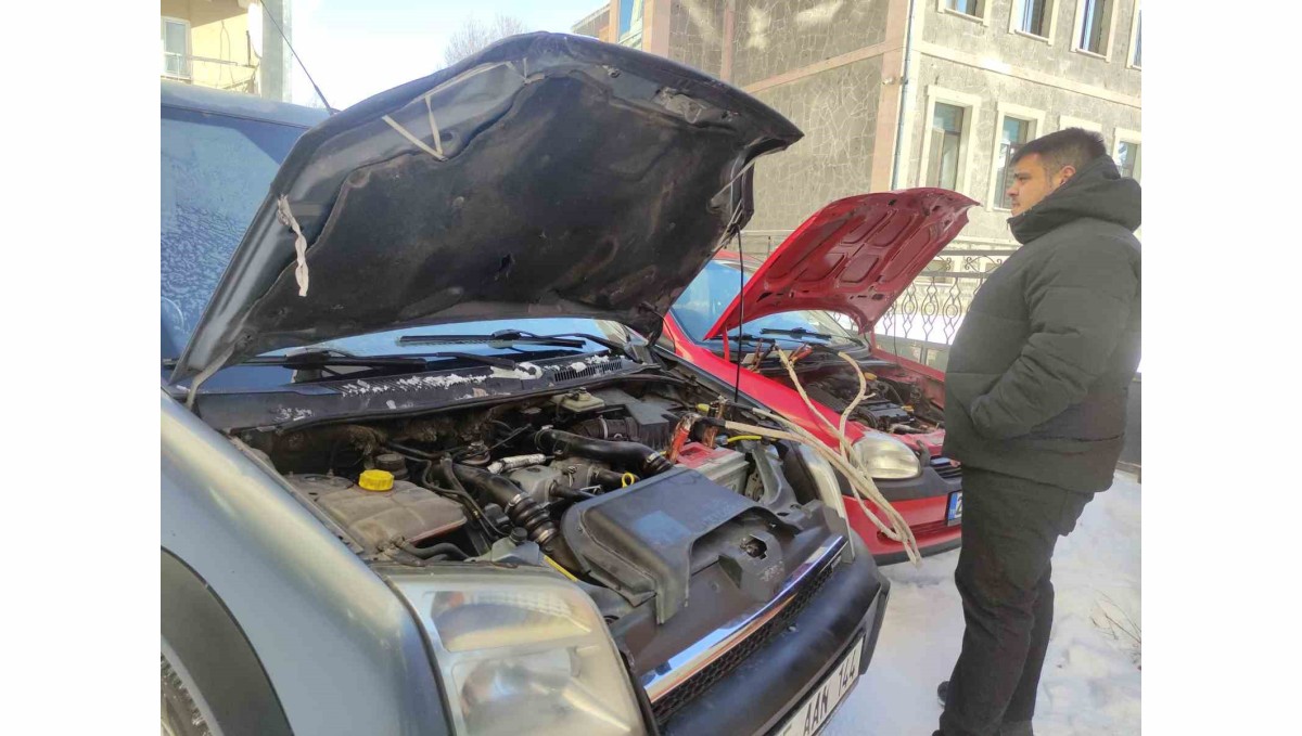 Ardahan'da Sibirya soğukları başladı, Göle eksi 36'yı gördü