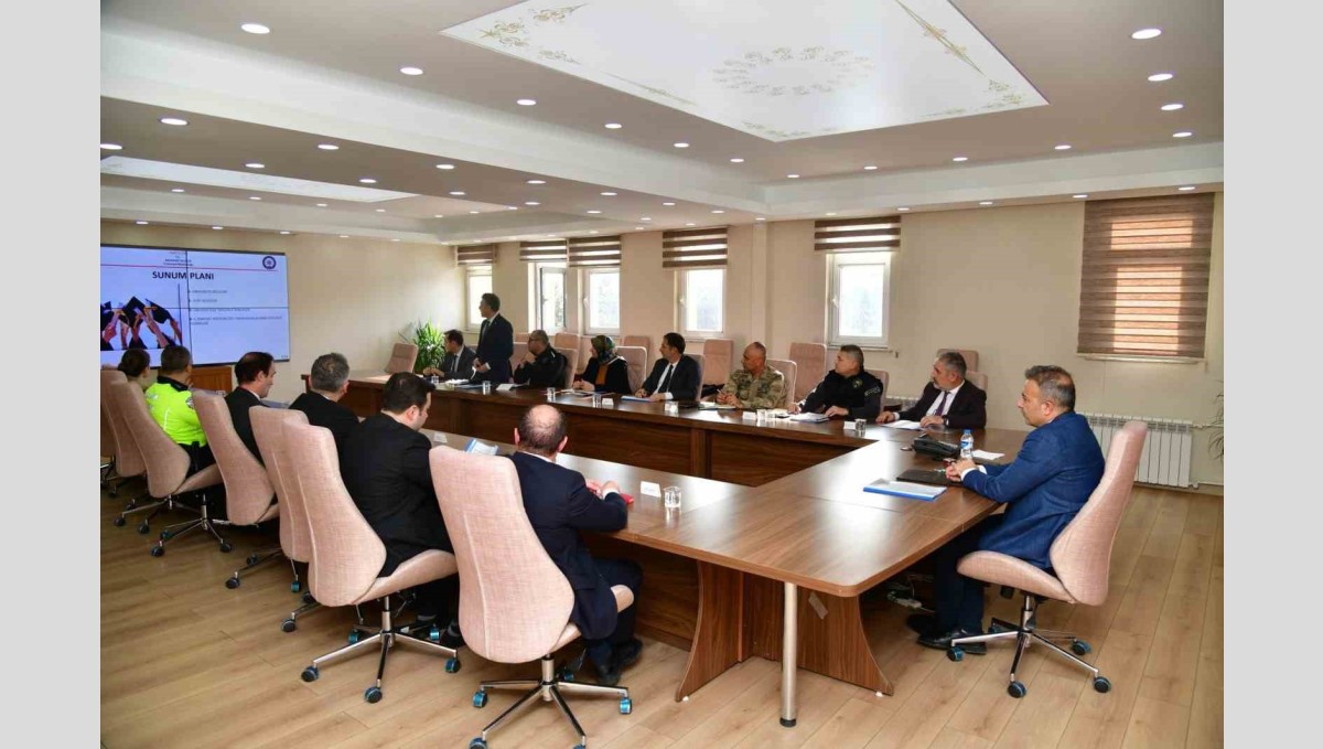 Ardahan'da "Üniversite Güvenlik ve Koordinasyon" Toplantısı yapıldı