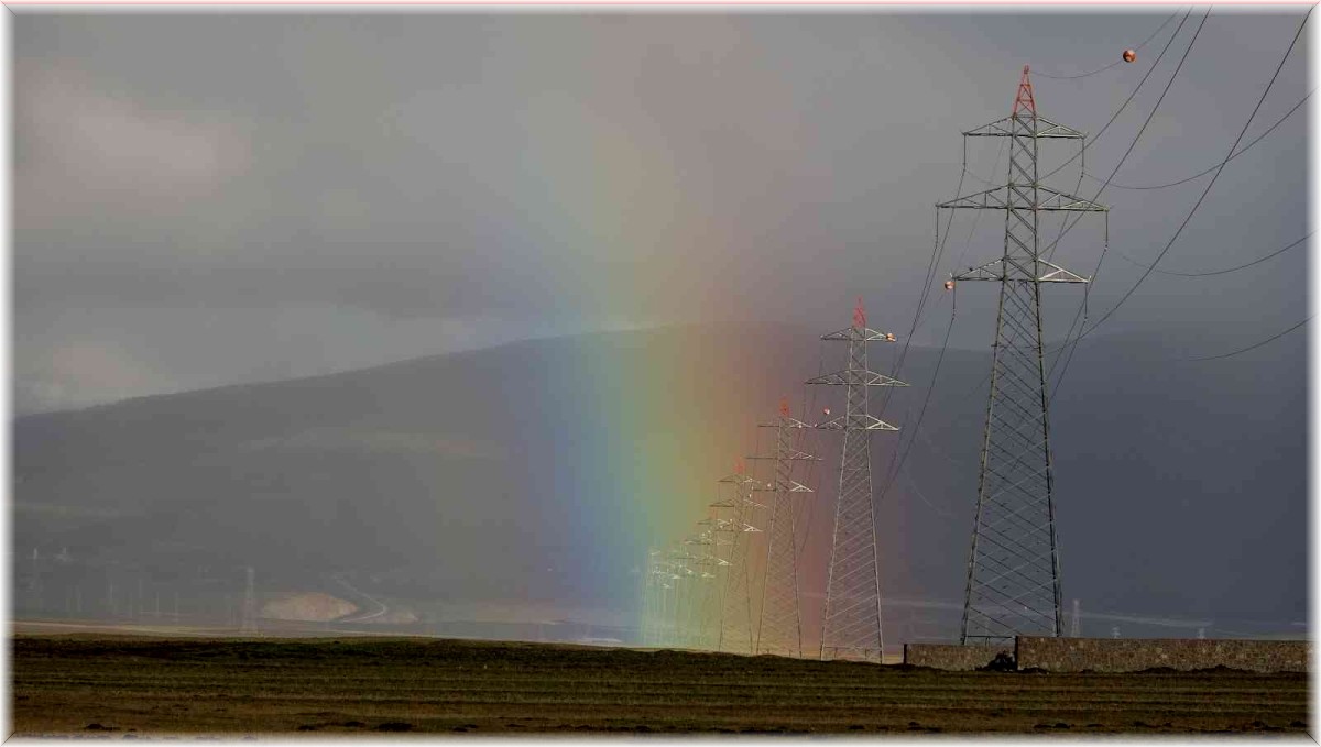 Ardahan'da yağmur sonrası oluşan gökkuşağı hayran bıraktı