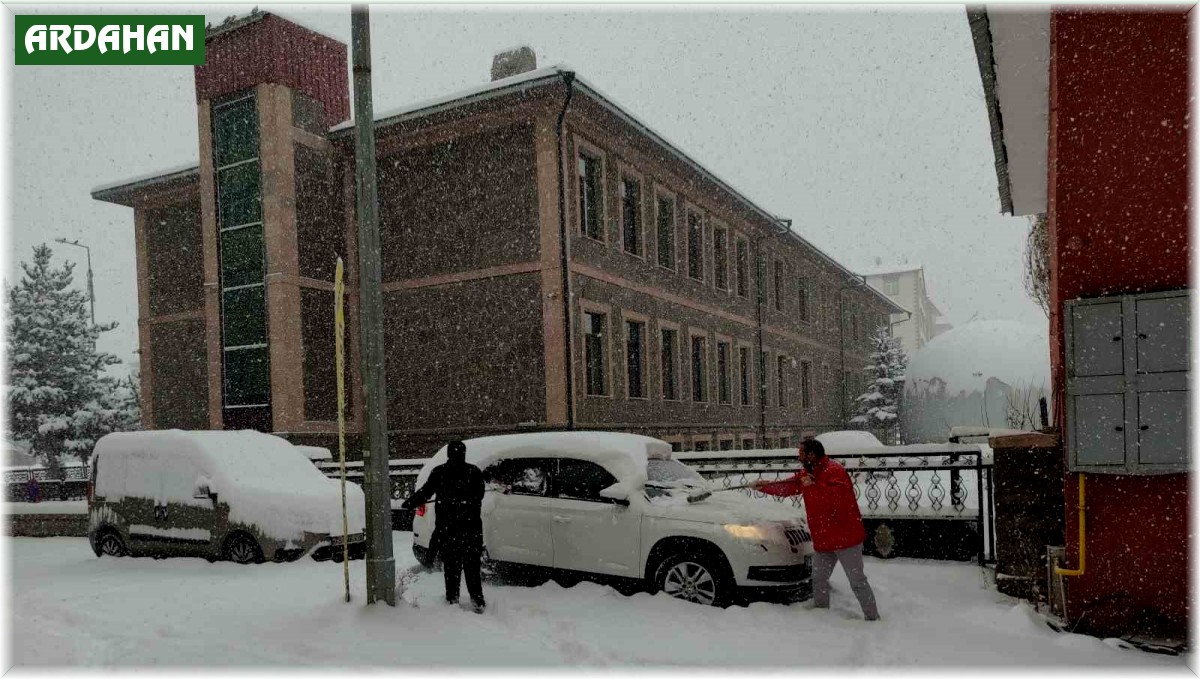Ardahan'da yoğun kar yağışı