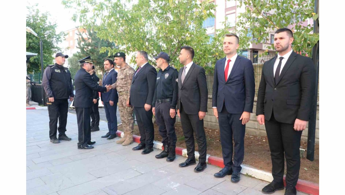 Ardahan'ın Emniyet Müdürü Tüzün, görevine başladı
