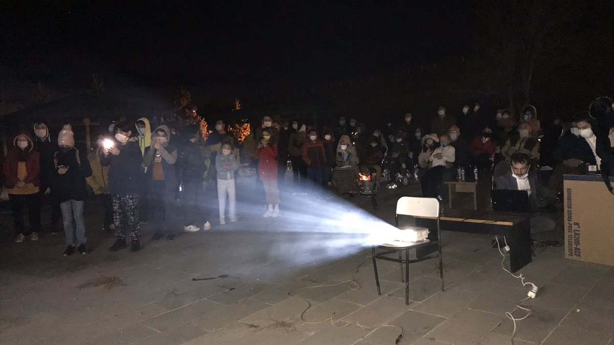 Ardahan Kalesi'nde BİLSEM öğrencilerine astronomi dersi