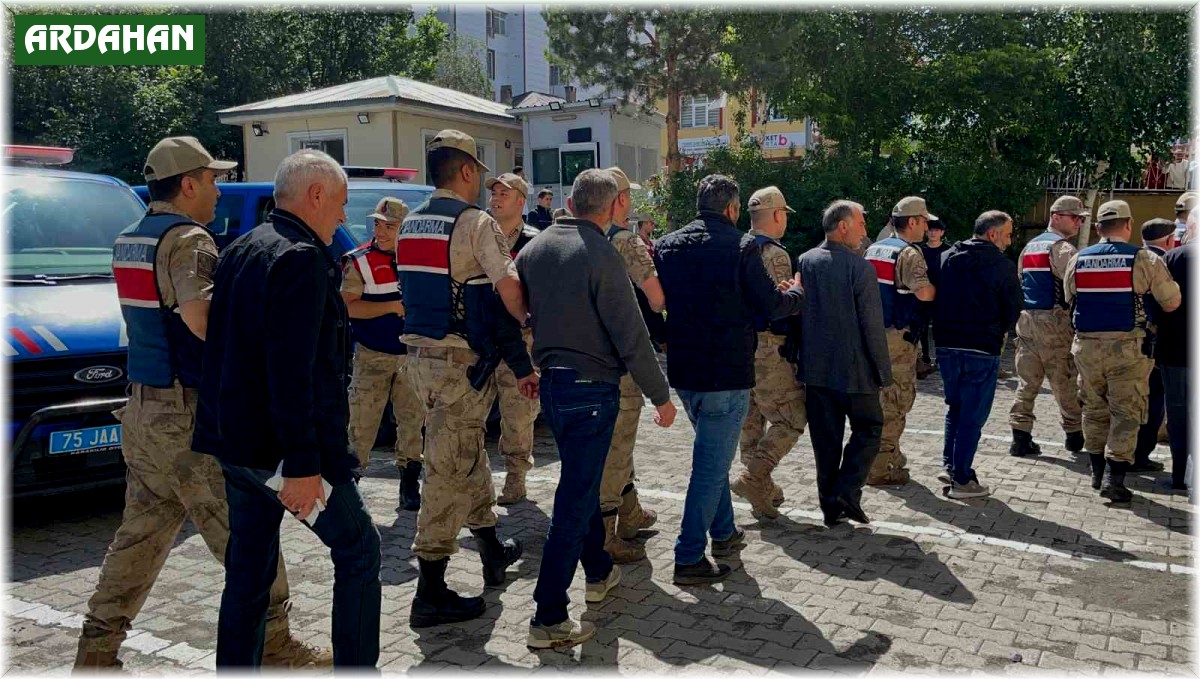 Ardahan merkezli 2 ilde rüşvet operasyonu: 32 gözaltı