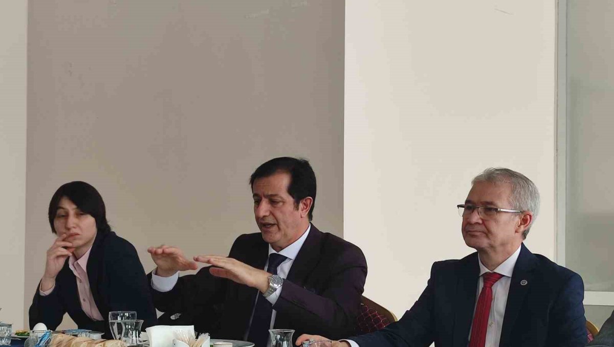 Ardahan Üniversitesi bünyesinde hayvan hastanesi kurulacak