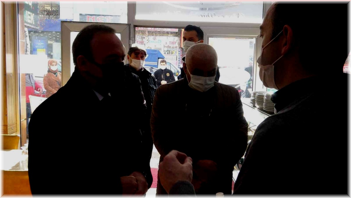 Ardahan Valisi Öner, aşı olmayan esnafı uyardı