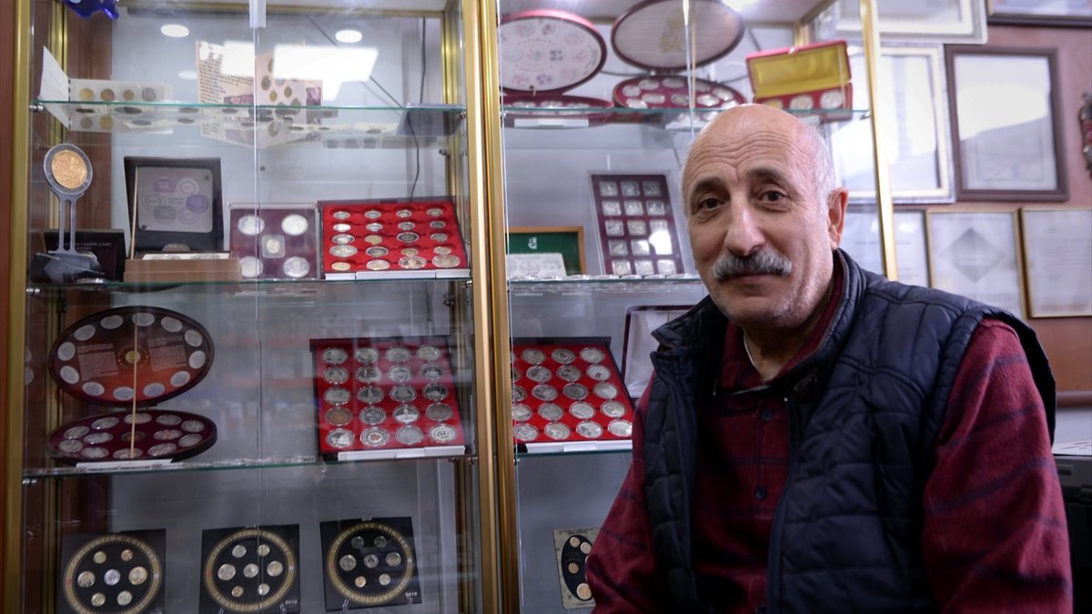 Ardahanlı esnafın iş yeri "darphane müzesi"ni andırıyor