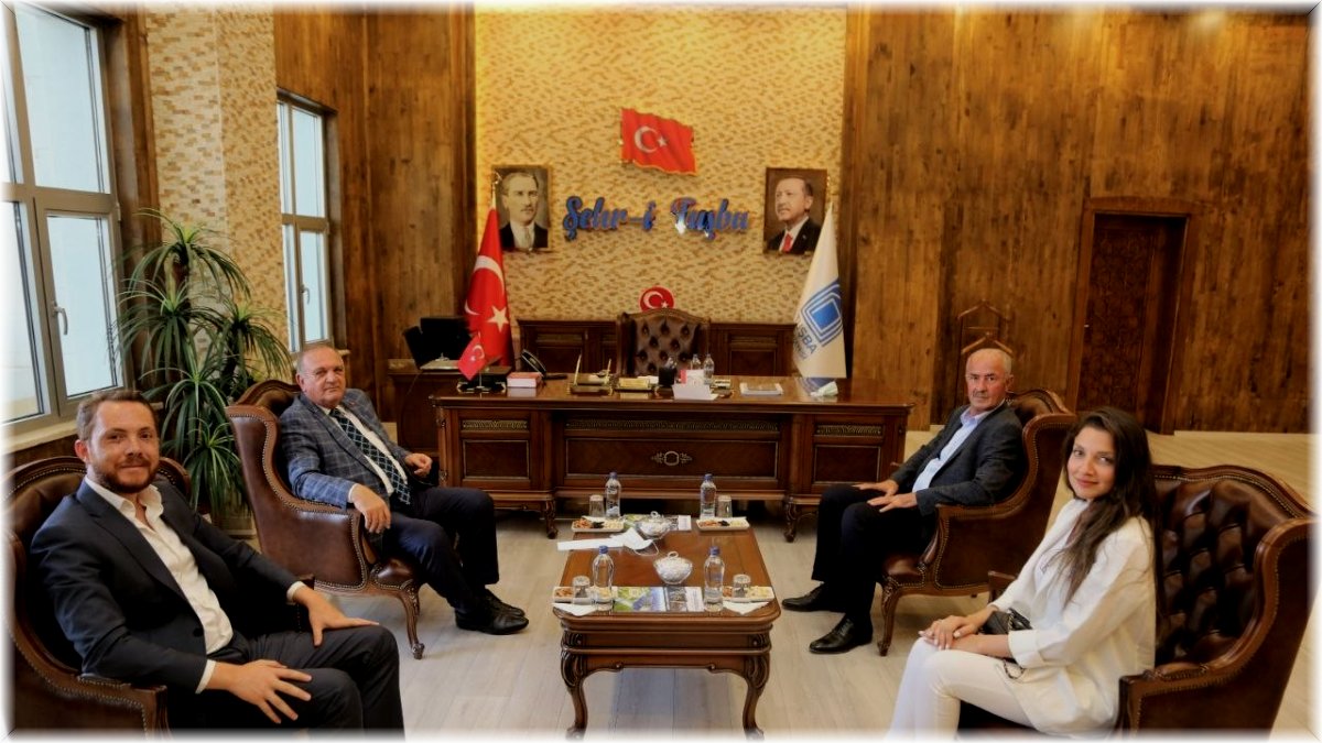 Arhavi Belediye Başkanı Kurdoğlu’ndan Başkan Akman’a teşekkür ziyareti