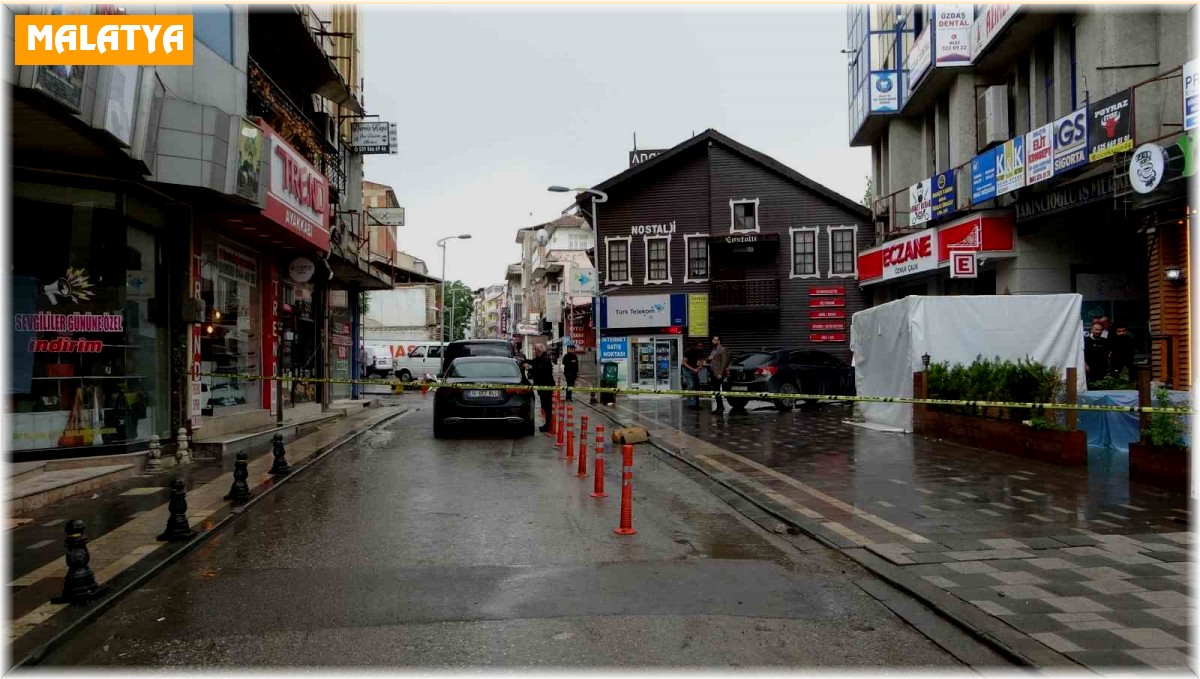 Arıza için çıktığı telefon direğinden düştü