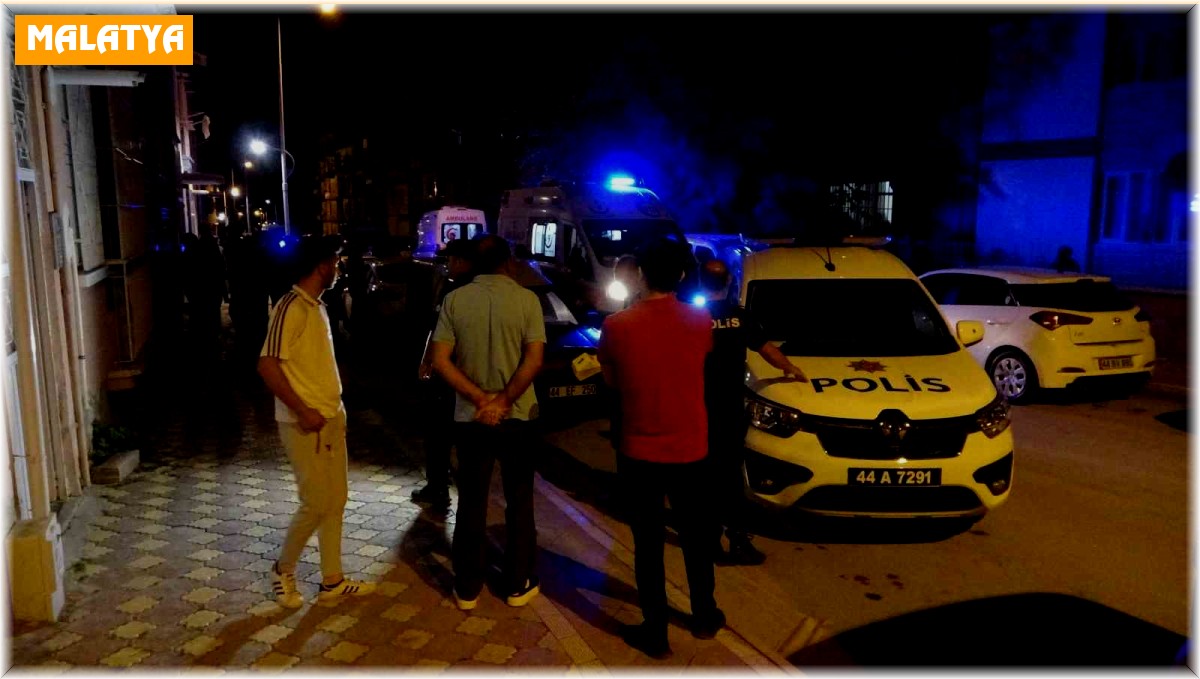 Arkadaş kavgasında kan aktı: 2 yaralı