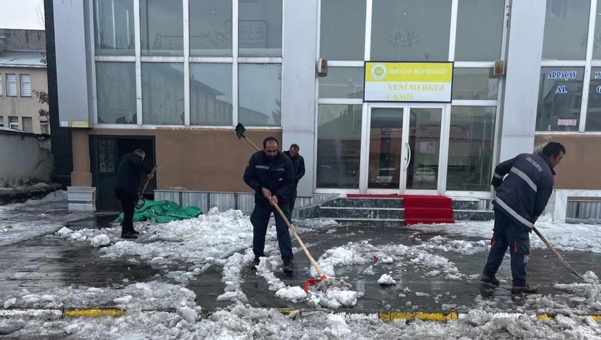 Arpaçay'da Ramazan temizliği