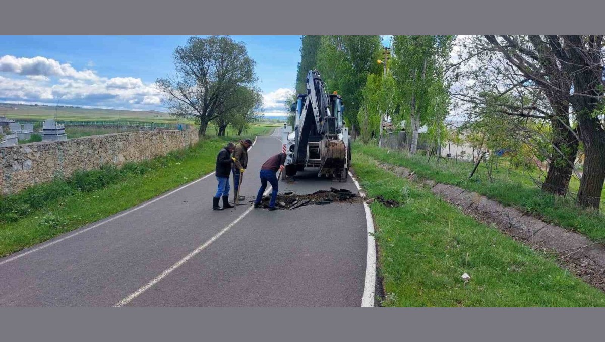 Arpaçay'da tahrip edilen su şebekesi onarıldı