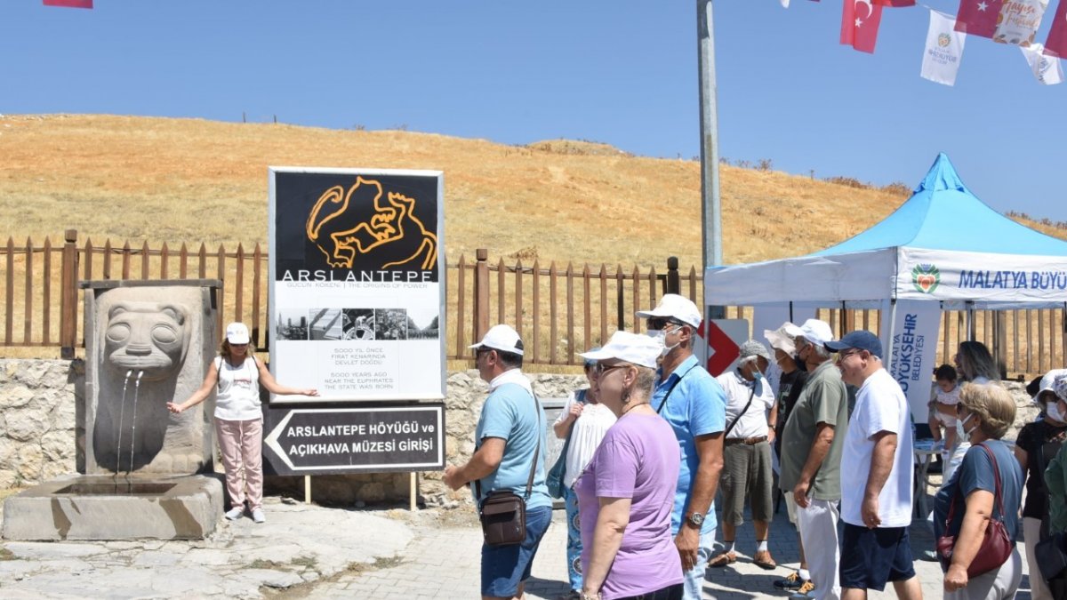 Arslantepe Höyüğü Dünya Kültür Mirası listesine girdikten sonra ilk turistleri ağırladı